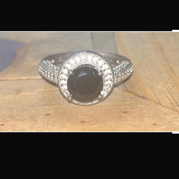 2.35-Carat Black Diamond & White Topaz Pavé 
Round-Cut Ring size 7 LAST CHANCE - Picture 8 of 8